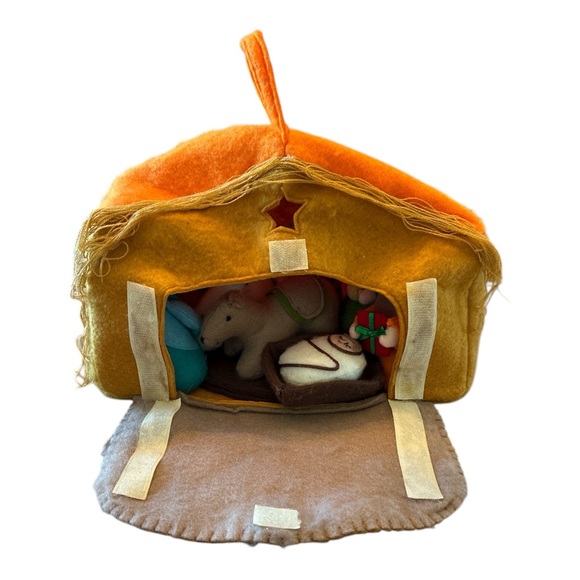 Martha Stewart Holiday Felt Nativity Set Retired Christmas Decor Discontinued - Picture 10 of 13